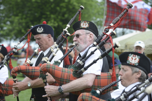 bagpipers